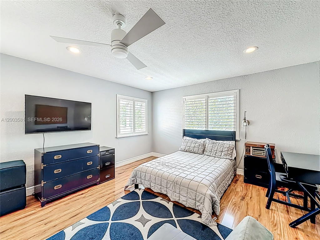 Real estate property located at 1668 Winterberry Ln, Broward, Sector 2- Parcels 21b 22, Weston, FL