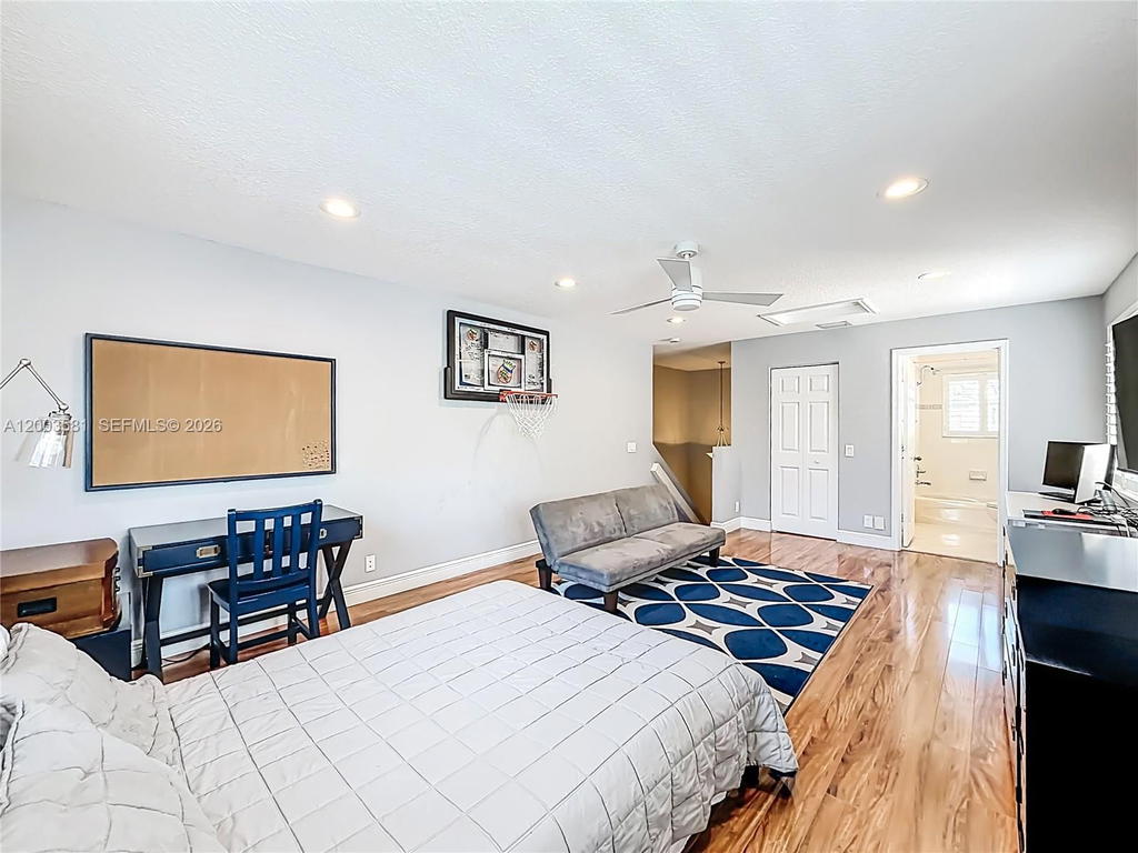 Real estate property located at 1668 Winterberry Ln, Broward, Sector 2- Parcels 21b 22, Weston, FL