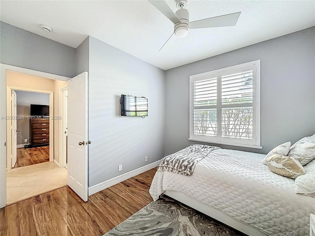 Real estate property located at 1668 Winterberry Ln, Broward, Sector 2- Parcels 21b 22, Weston, FL