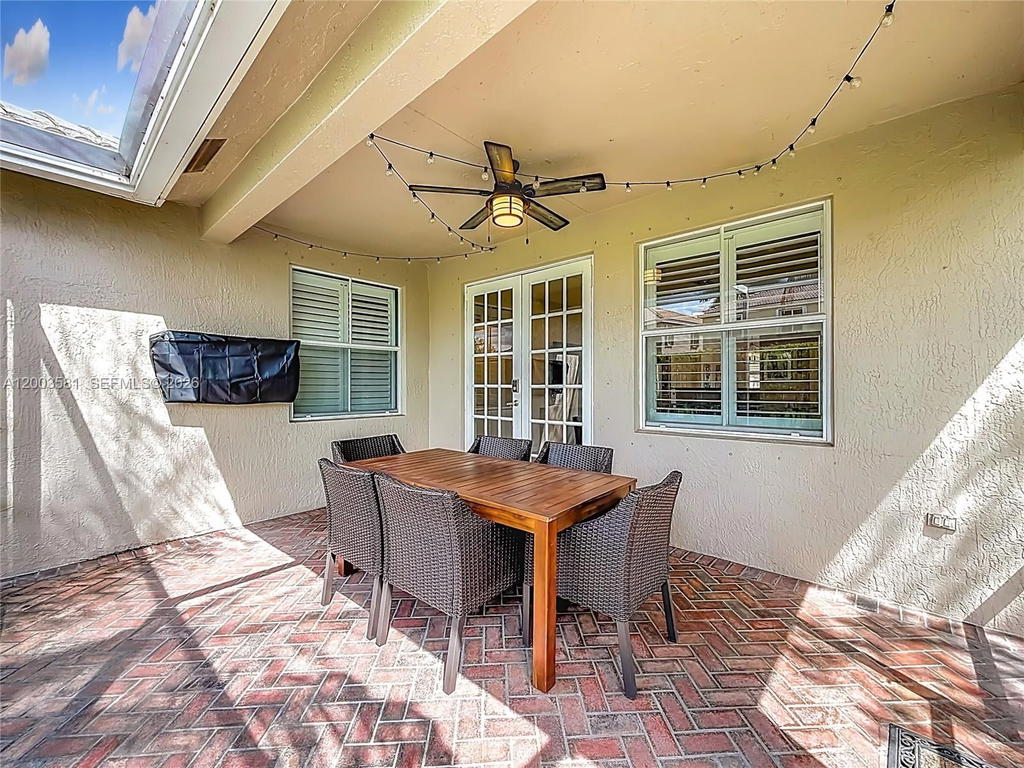 Real estate property located at 1668 Winterberry Ln, Broward, Sector 2- Parcels 21b 22, Weston, FL