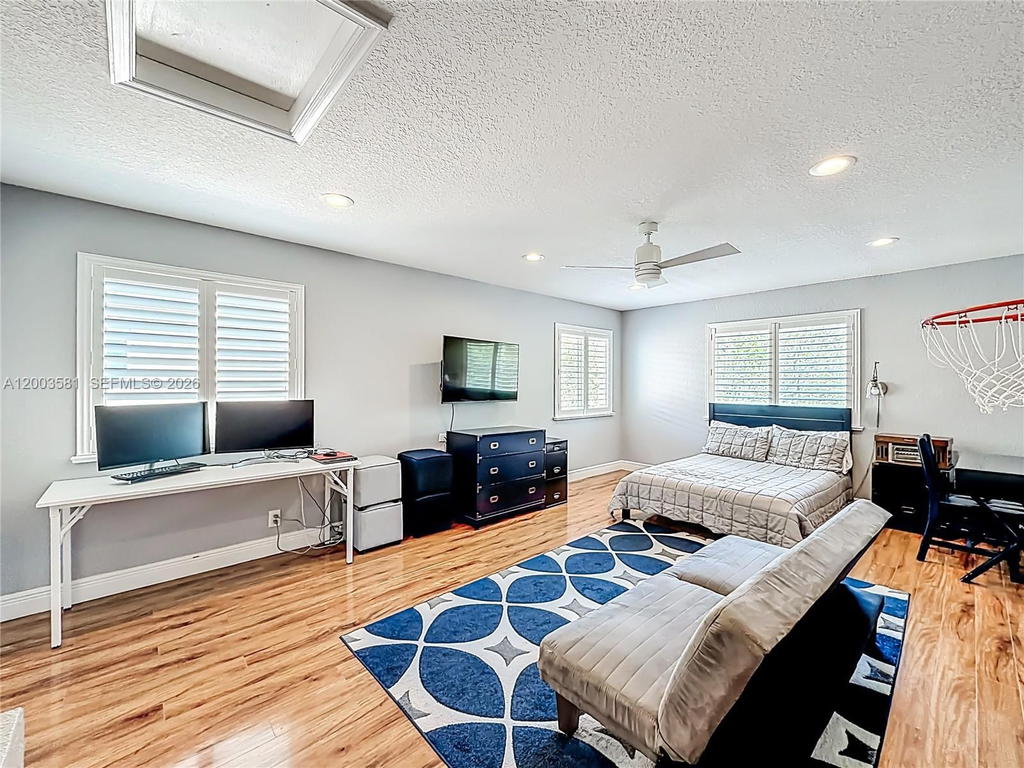 Real estate property located at 1668 Winterberry Ln, Broward, Sector 2- Parcels 21b 22, Weston, FL
