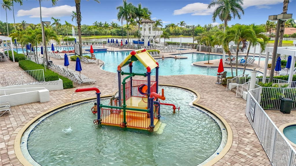 Real estate property located at 1668 Winterberry Ln, Broward, Sector 2- Parcels 21b 22, Weston, FL
