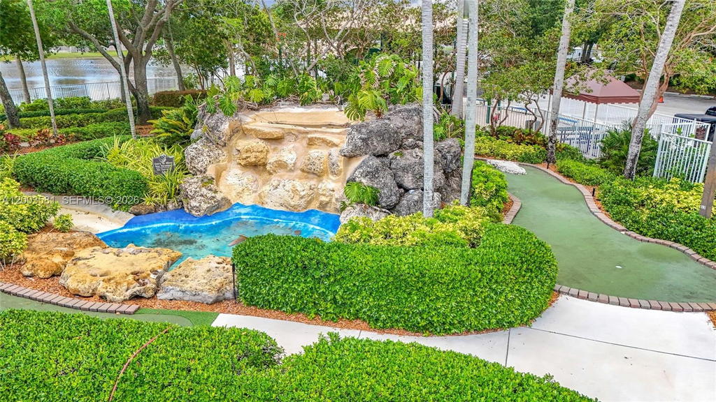 Real estate property located at 1668 Winterberry Ln, Broward, Sector 2- Parcels 21b 22, Weston, FL