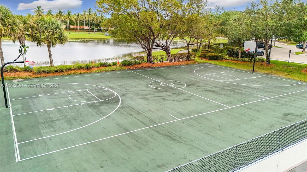 Real estate property located at 1668 Winterberry Ln, Broward, Sector 2- Parcels 21b 22, Weston, FL