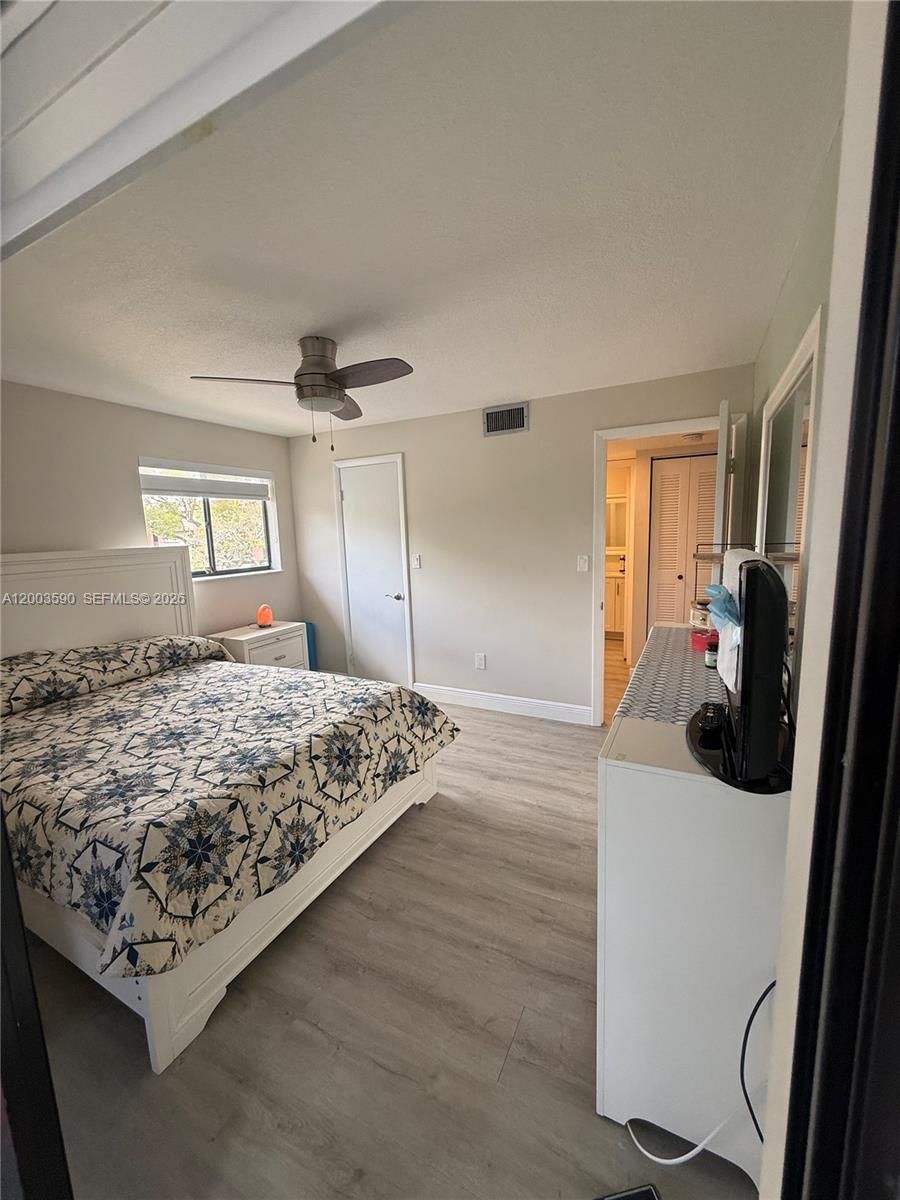 Real estate property located at 7703 Ashmont Cir #213, Broward, Ashmont Condominium F, Tamarac, FL