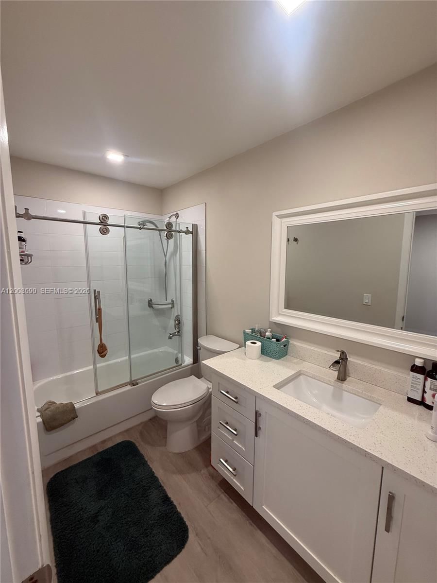 Real estate property located at 7703 Ashmont Cir #213, Broward, Ashmont Condominium F, Tamarac, FL