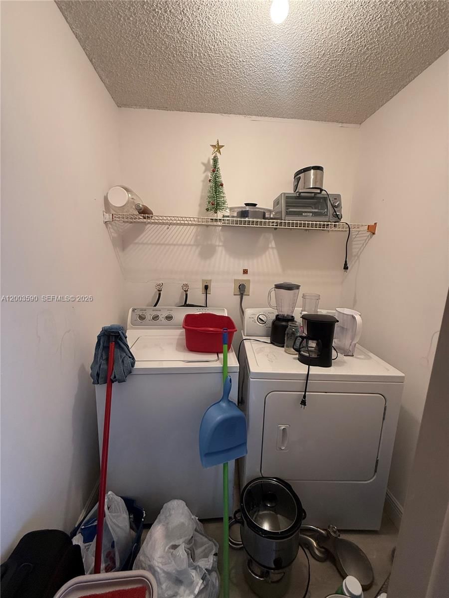 Real estate property located at 7703 Ashmont Cir #213, Broward, Ashmont Condominium F, Tamarac, FL