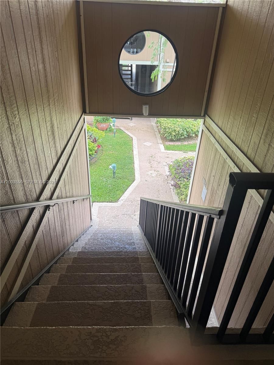 Real estate property located at 7703 Ashmont Cir #213, Broward, Ashmont Condominium F, Tamarac, FL