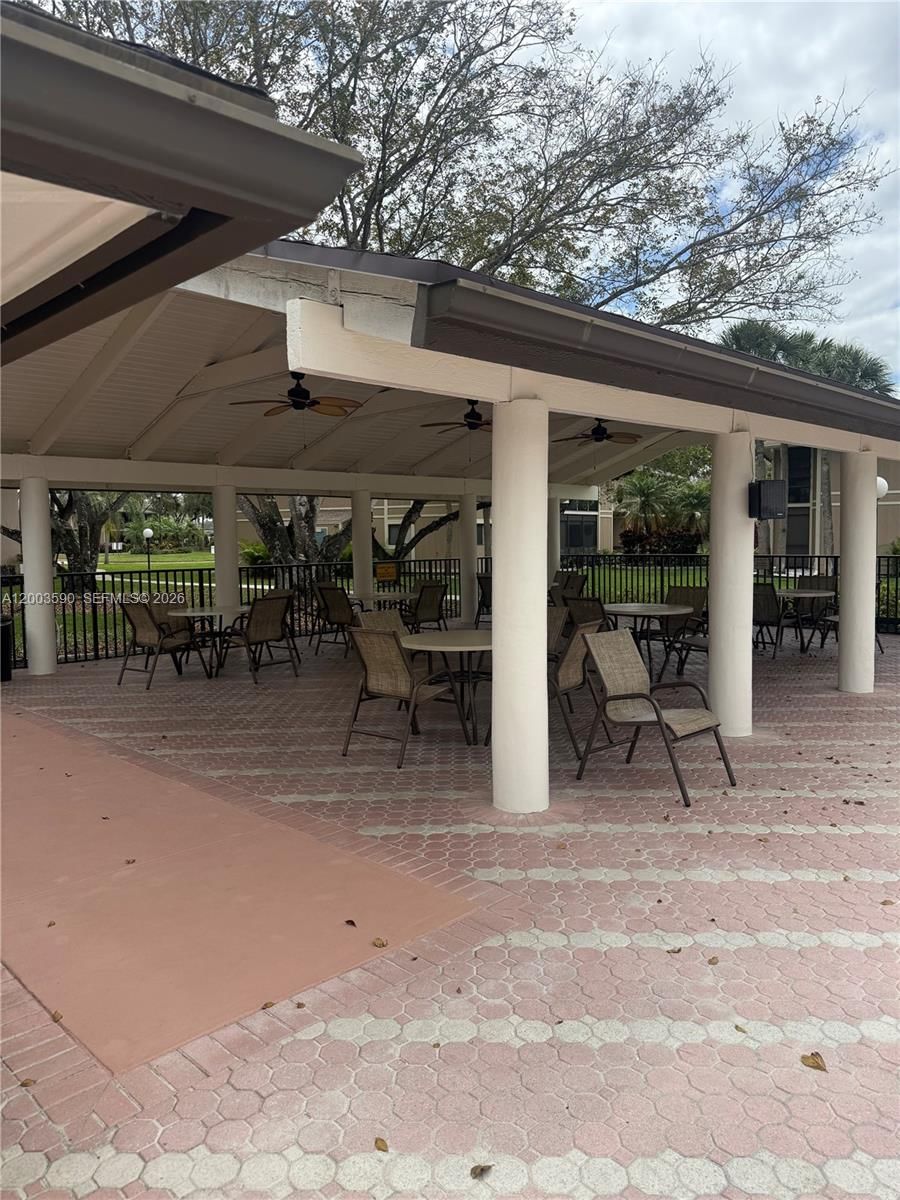 Real estate property located at 7703 Ashmont Cir #213, Broward, Ashmont Condominium F, Tamarac, FL
