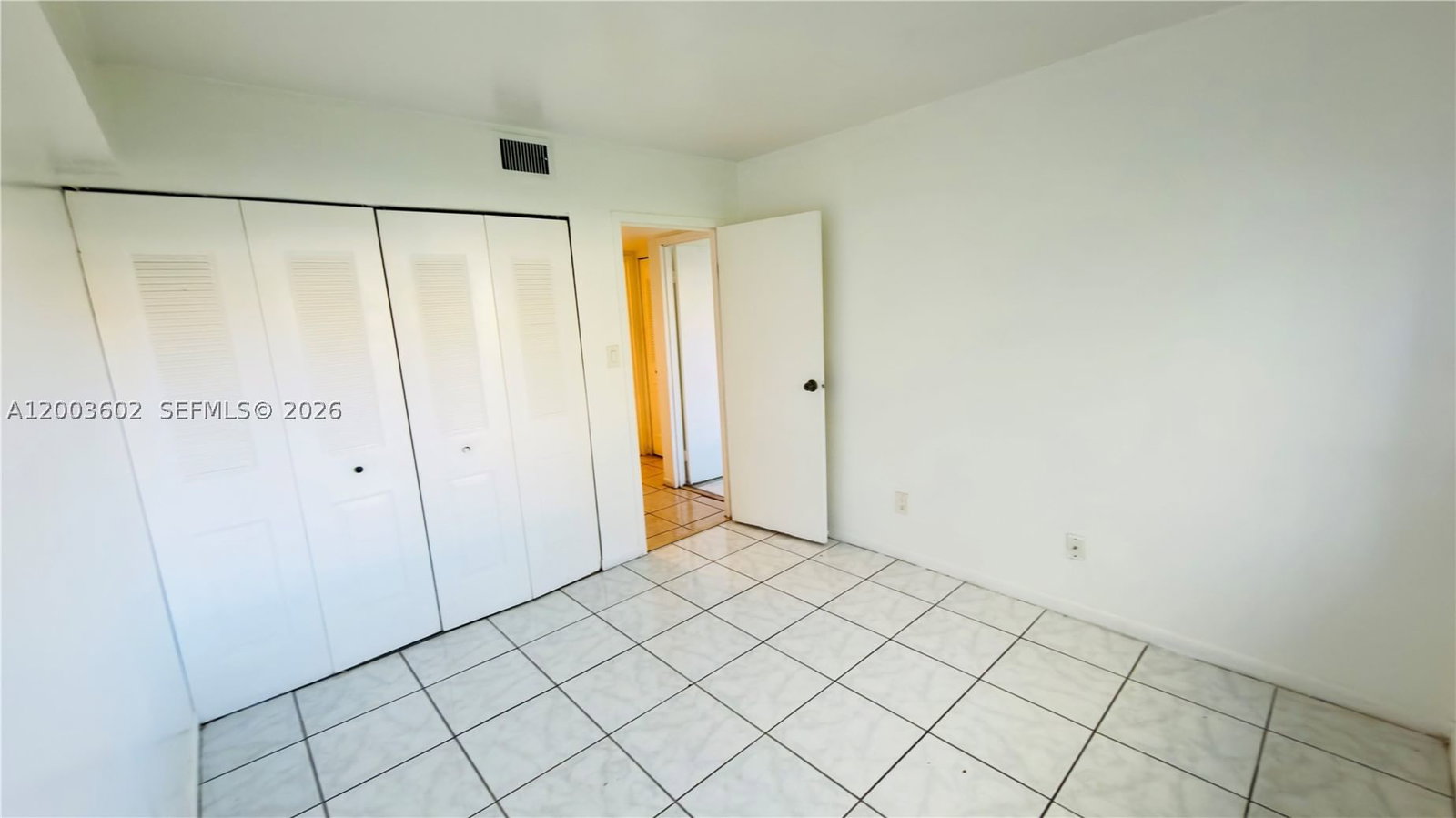 Real estate property located at 5855 Washington St #90, Broward, Hampton Court Condo, Hollywood, FL