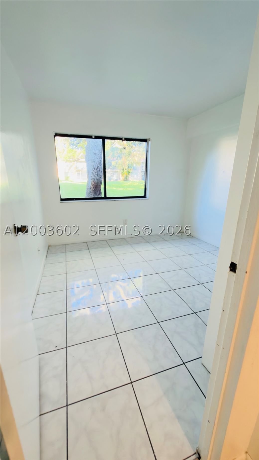 Real estate property located at 5855 Washington St #90, Broward, Hampton Court Condo, Hollywood, FL