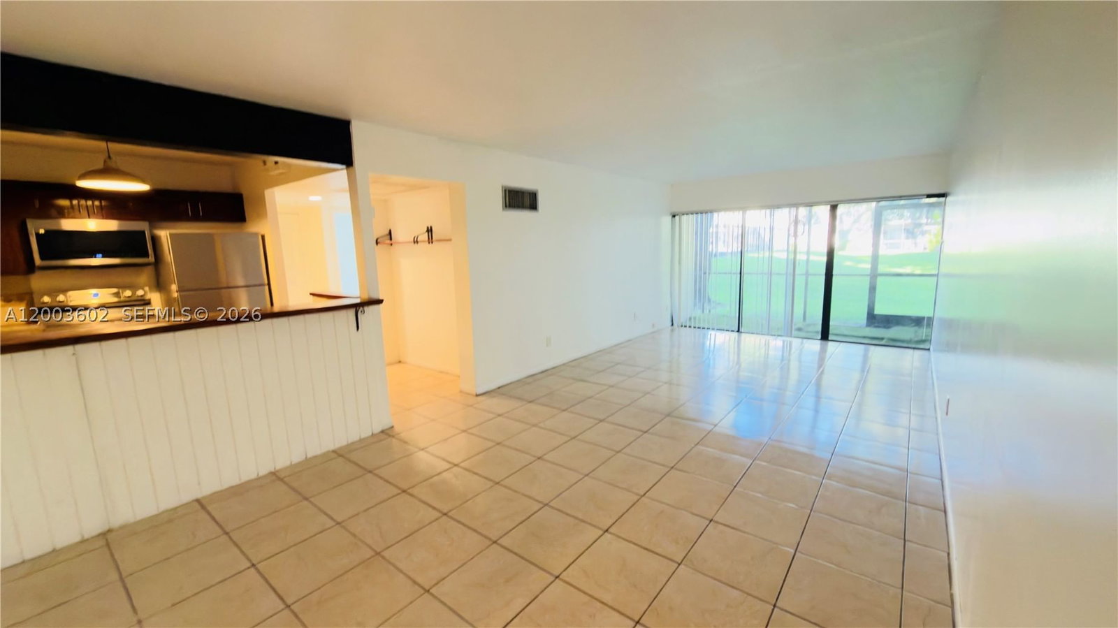 Real estate property located at 5855 Washington St #90, Broward, Hampton Court Condo, Hollywood, FL