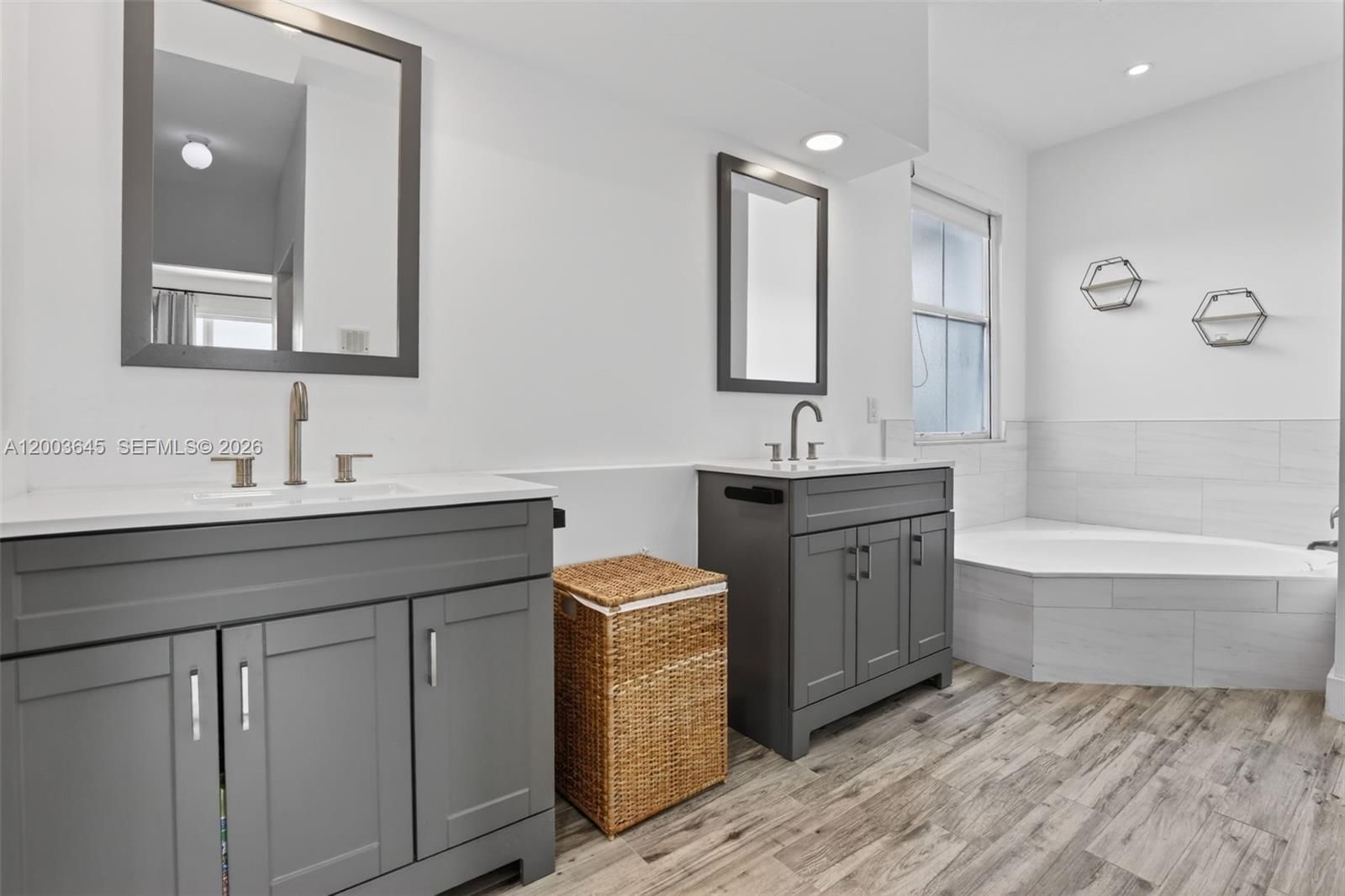 Real estate property located at 19010 23rd Ct, Broward, Big Sky Plat - Keystone Lk, Pembroke Pines, FL