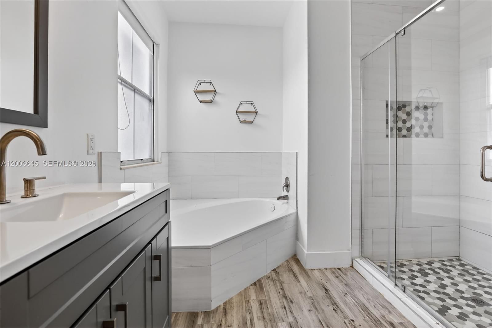 Real estate property located at 19010 23rd Ct, Broward, Big Sky Plat - Keystone Lk, Pembroke Pines, FL