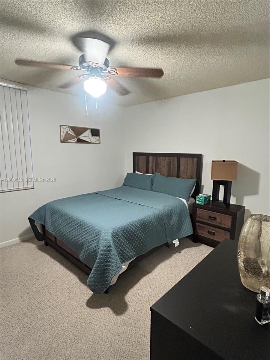 Real estate property located at 1701 Whitehall Dr #403, Broward, Condo 27 Of Whitehall Con, Davie, FL