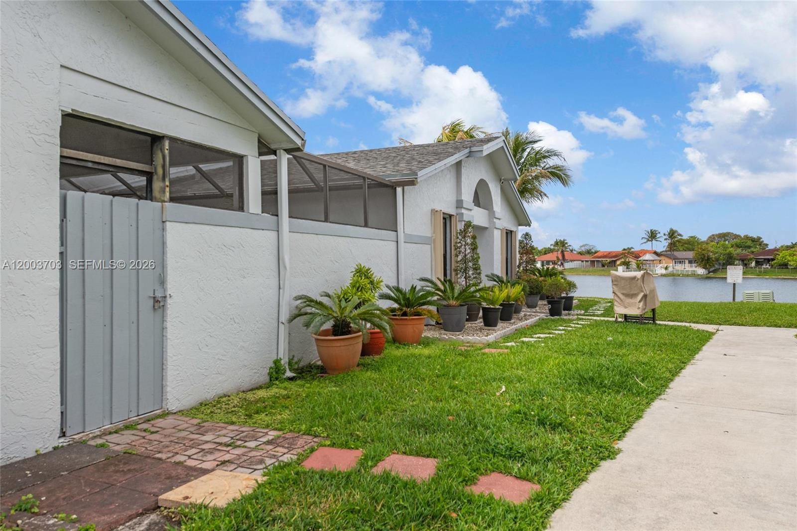 Real estate property located at 6696 152nd Pl #27-96, Miami-dade, Westwind Lakes Garden Hom, Miami, FL