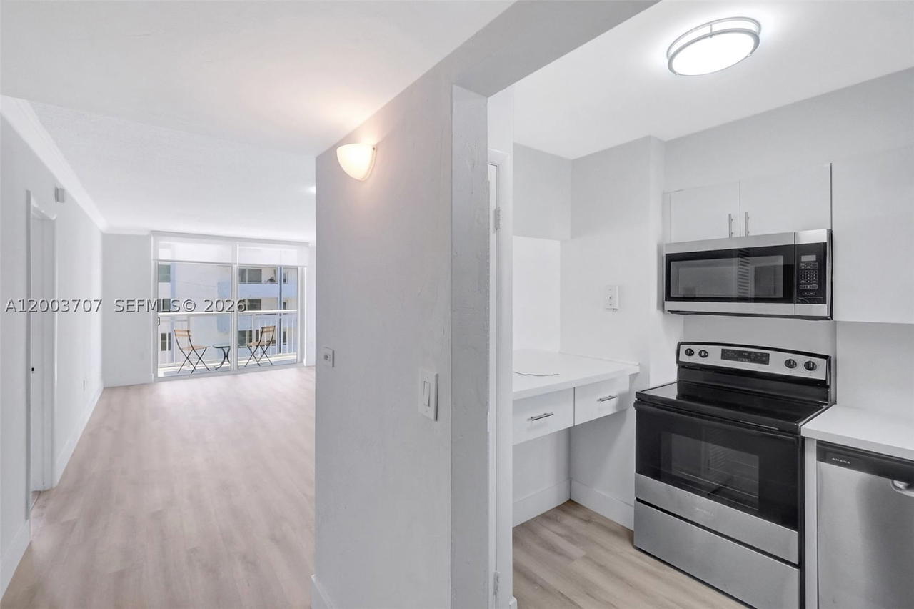 Real estate property located at 1345 Lincoln Rd #501, Miami-dade, Bayview Condo, Miami Beach, FL