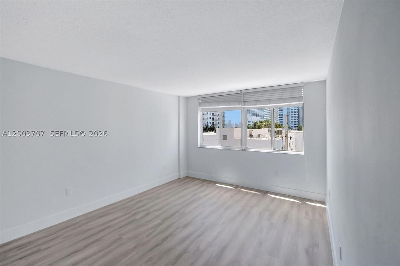 Real estate property located at 1345 Lincoln Rd #501, Miami-dade, Bayview Condo, Miami Beach, FL