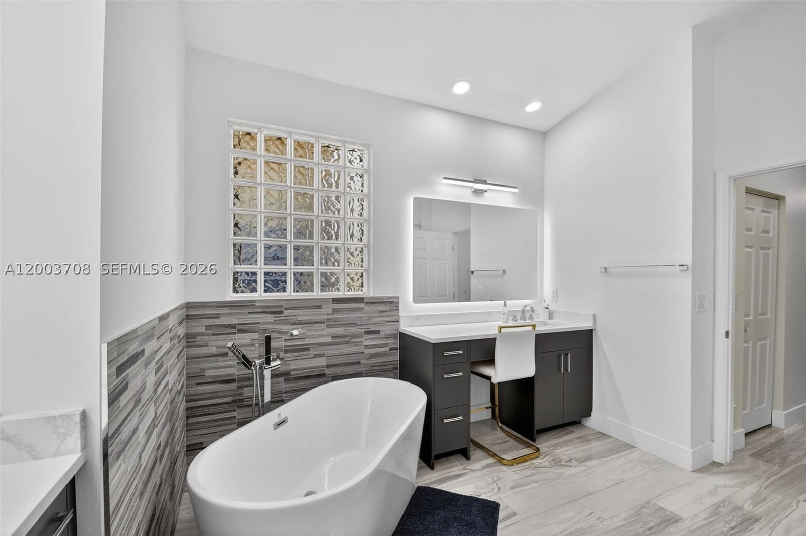 Real estate property located at 7579 Via Luria, Palm Beach, Villages Of Windsor 3, Lake Worth, FL