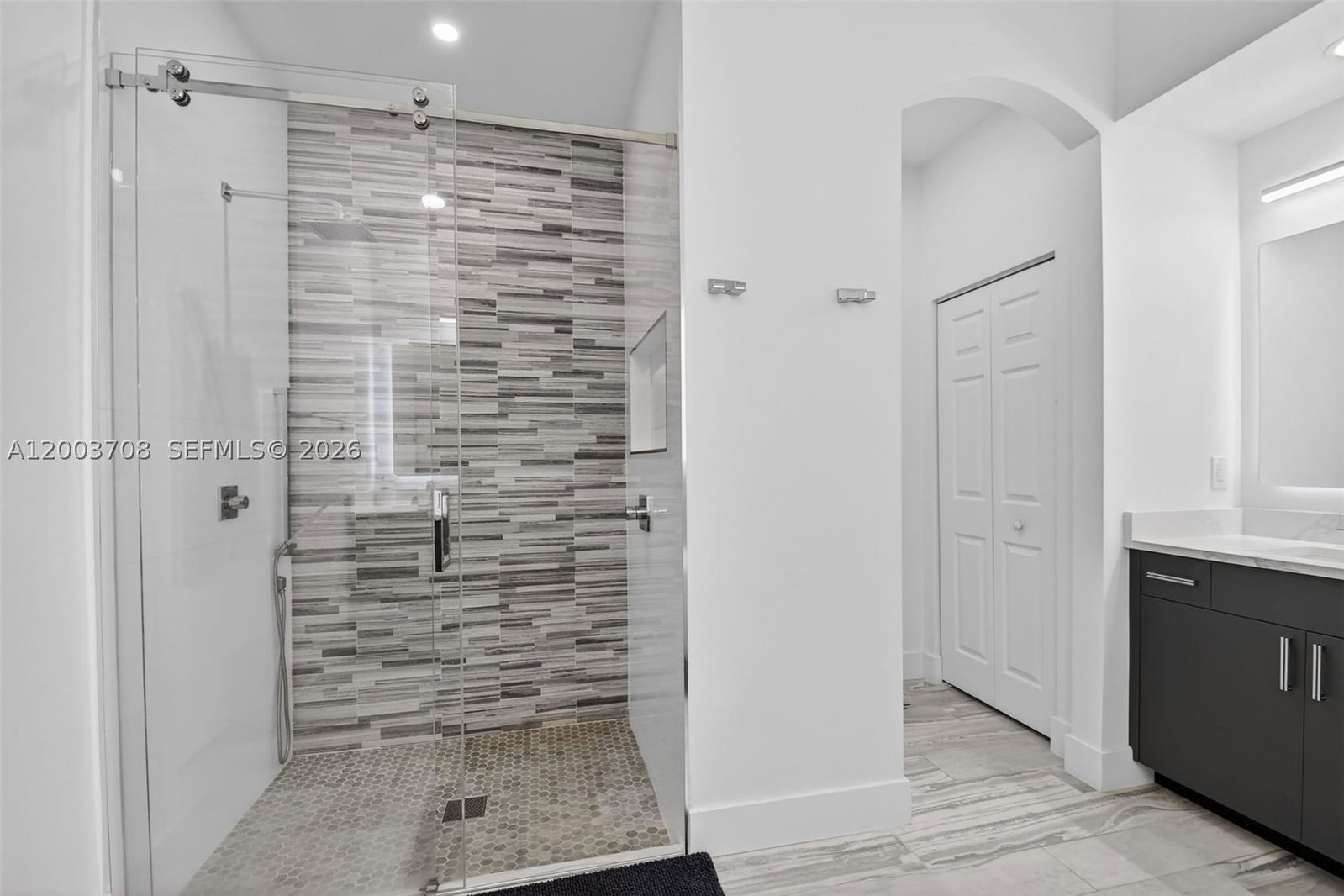 Real estate property located at 7579 Via Luria, Palm Beach, Villages Of Windsor 3, Lake Worth, FL