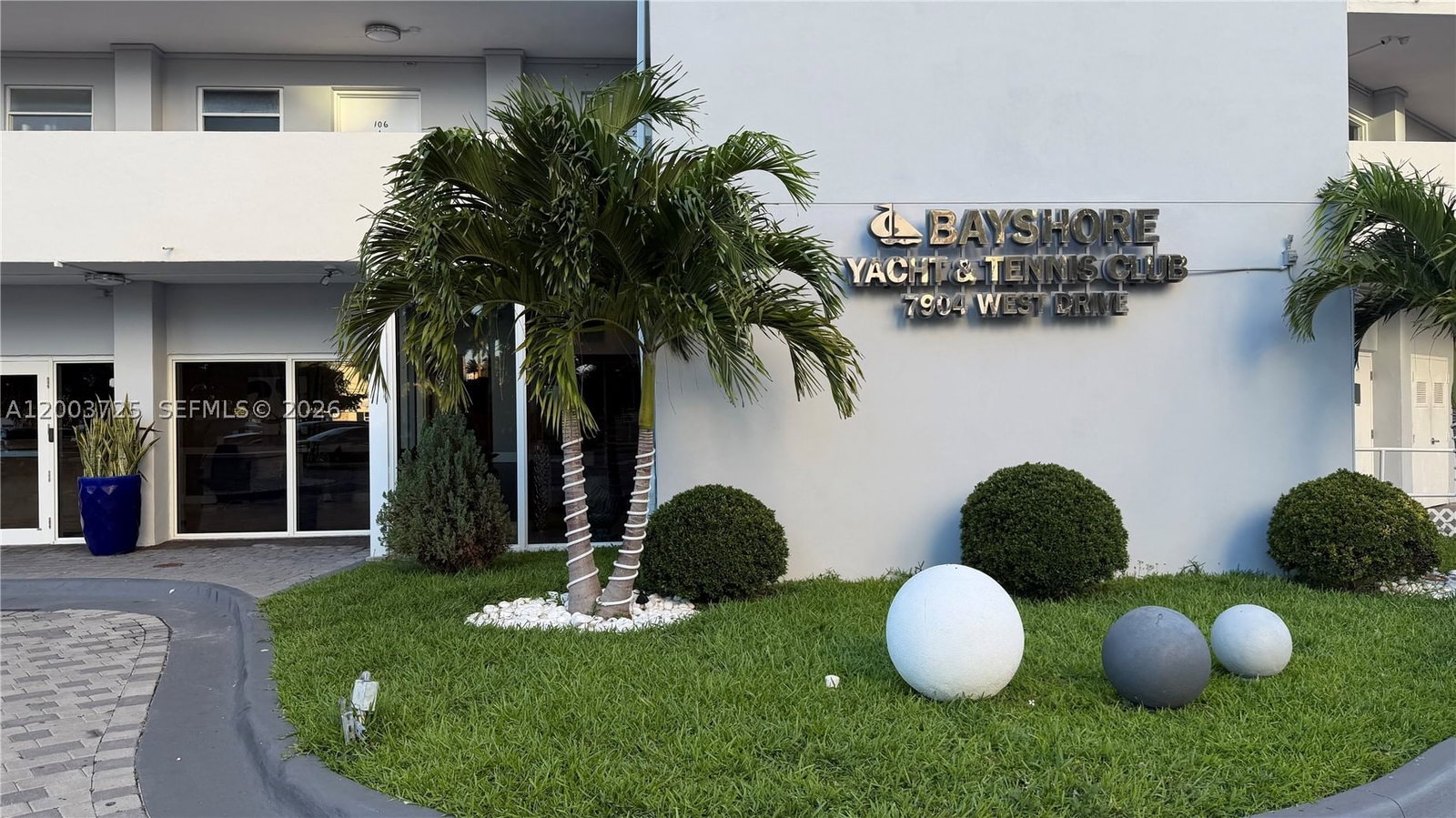 Real estate property located at 7904 West Dr PENTHOUSE, Miami-dade, Bayshore Yacht & Tennis C, North Bay Village, FL