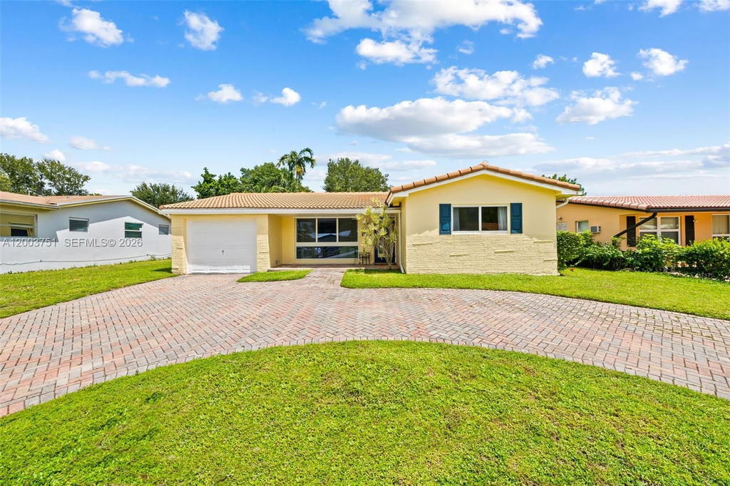 Real estate property located at 1925 39th Ave, Broward, Hollywood Hills, Hollywood, FL