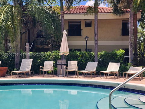 Real estate property located at 2471 49th Ter #779, Broward, Centerpointe Condo, Coconut Creek, FL