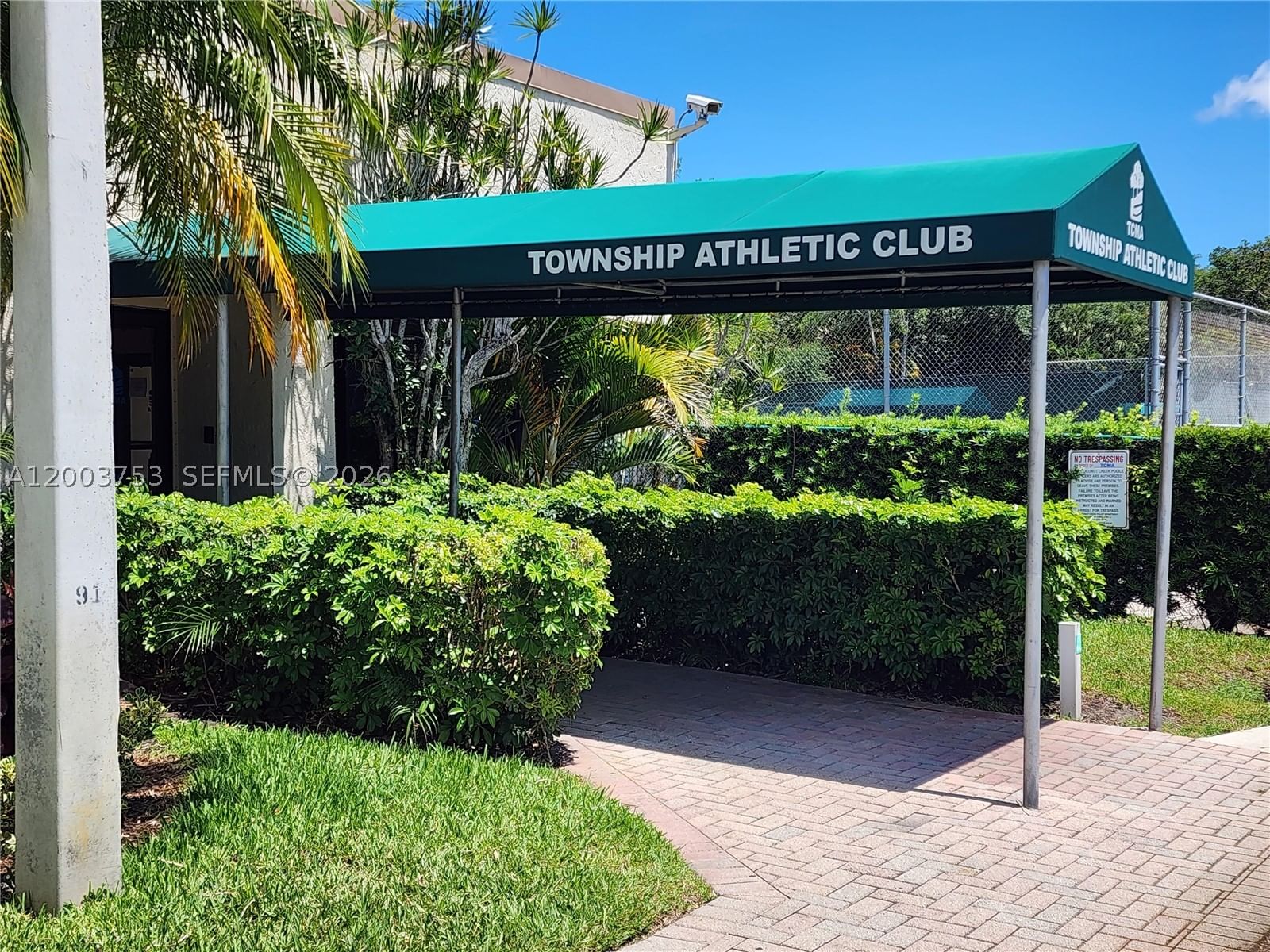 Real estate property located at 2471 49th Ter #779, Broward, Centerpointe Condo, Coconut Creek, FL