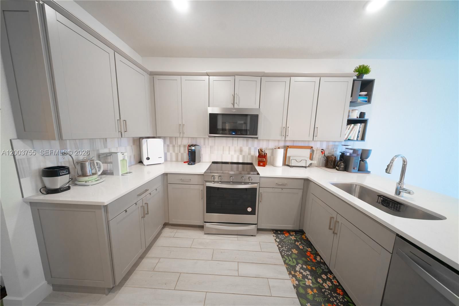 Real estate property located at 138 171st Way, Broward, Merrick Square, Pembroke Pines, FL