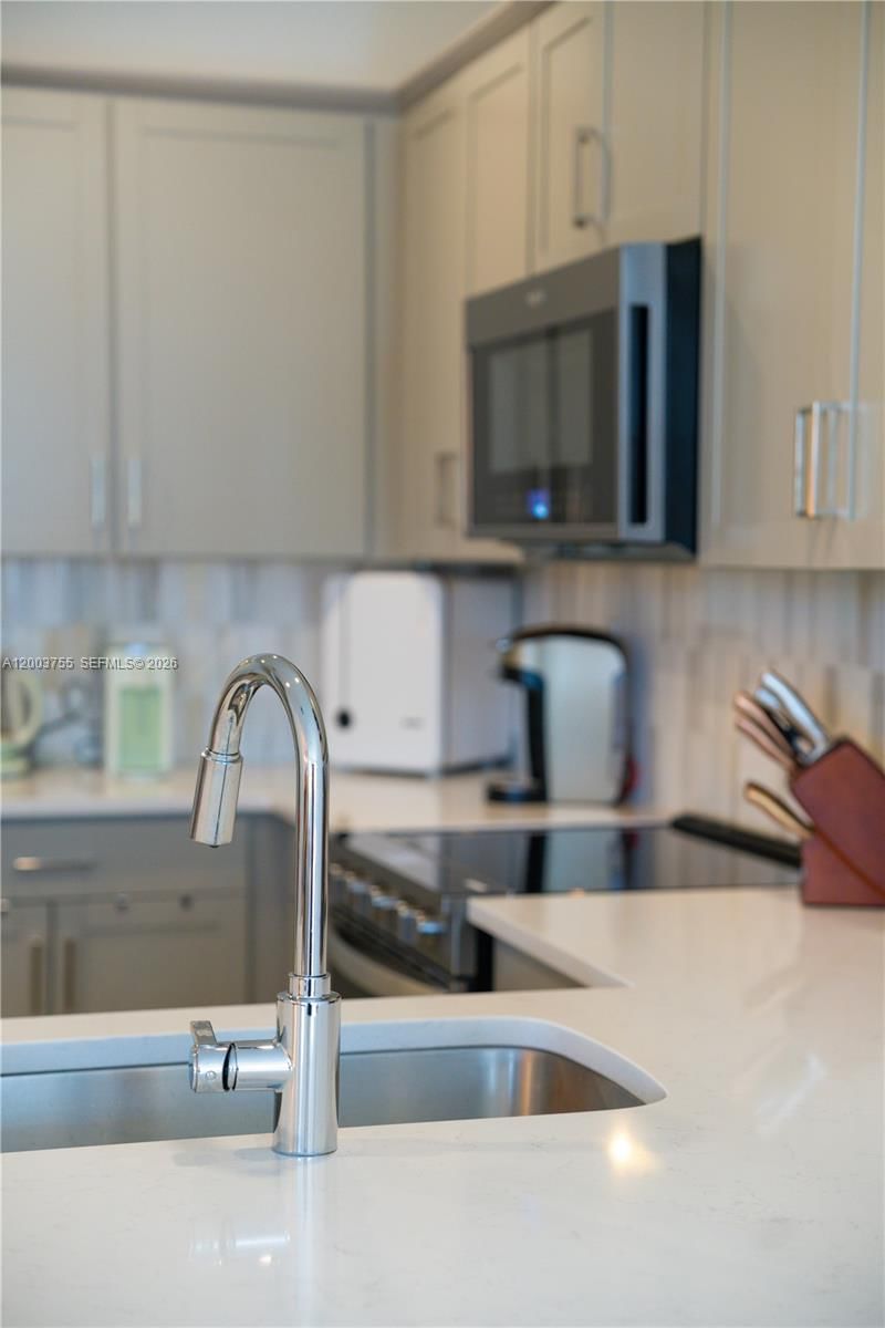 Real estate property located at 138 171st Way, Broward, Merrick Square, Pembroke Pines, FL