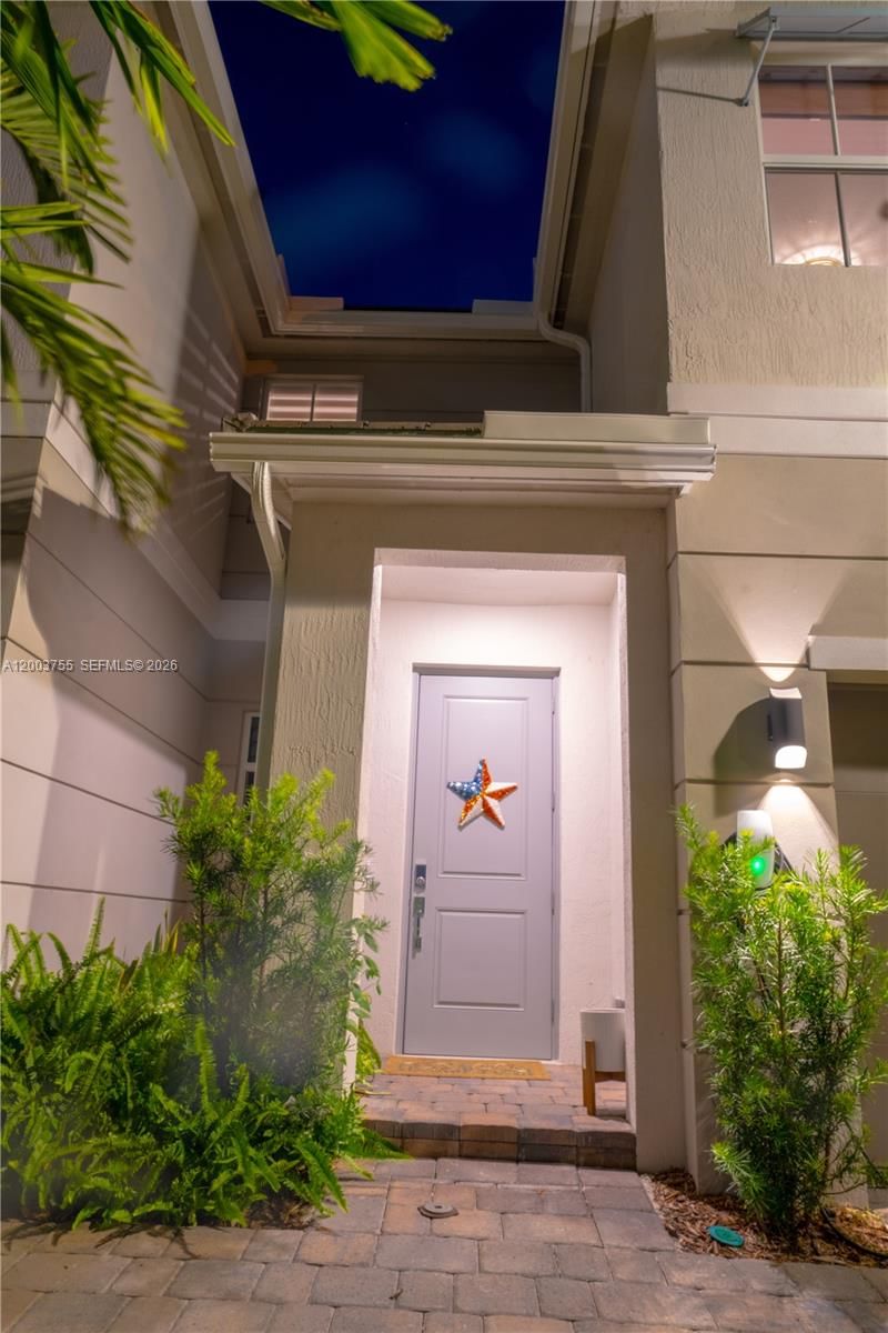 Real estate property located at 138 171st Way, Broward, Merrick Square, Pembroke Pines, FL