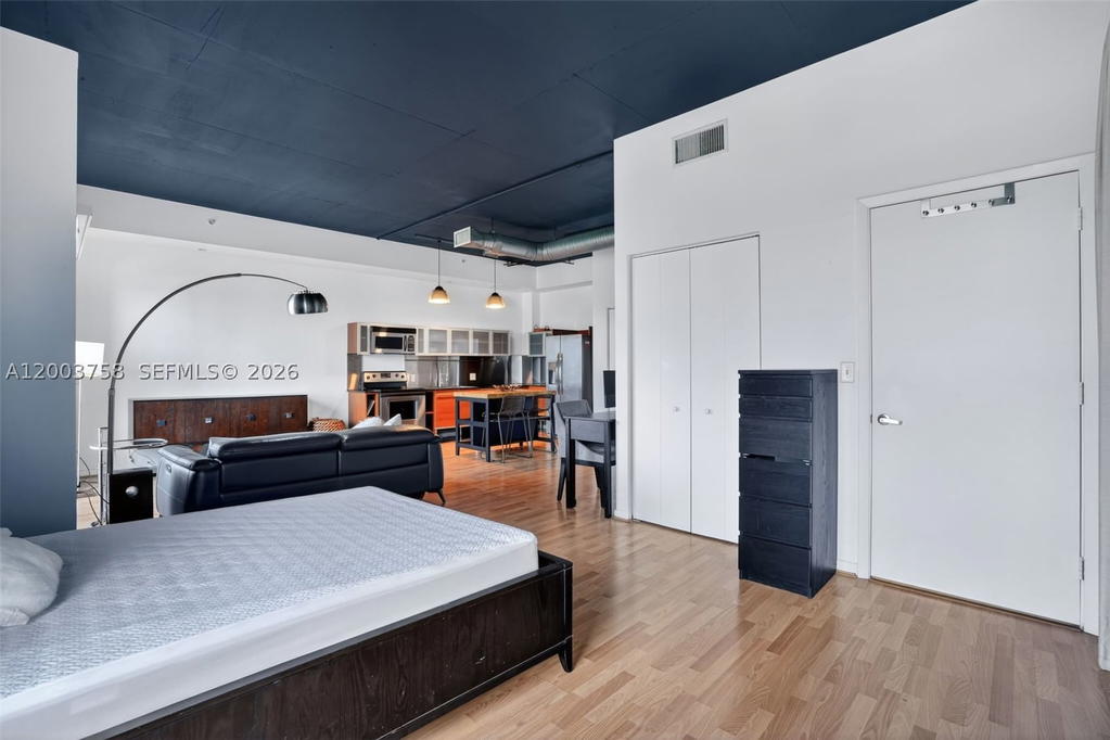 Real estate property located at 10 South River Dr #708, Miami-dade, Neo Condo, Miami, FL