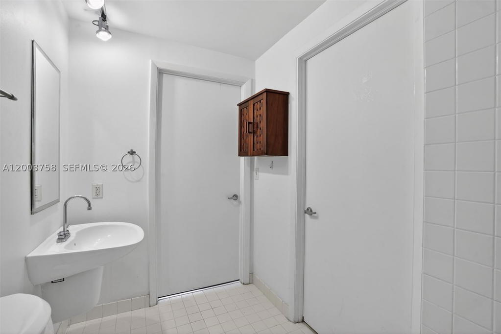Real estate property located at 10 South River Dr #708, Miami-dade, Neo Condo, Miami, FL
