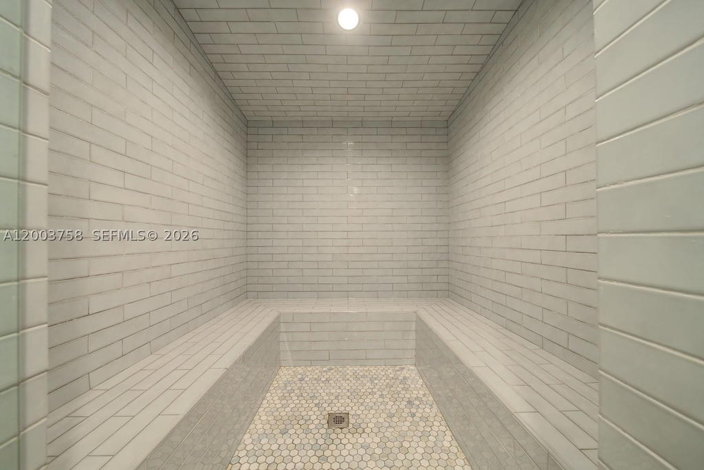 Real estate property located at 10 South River Dr #708, Miami-dade, Neo Condo, Miami, FL