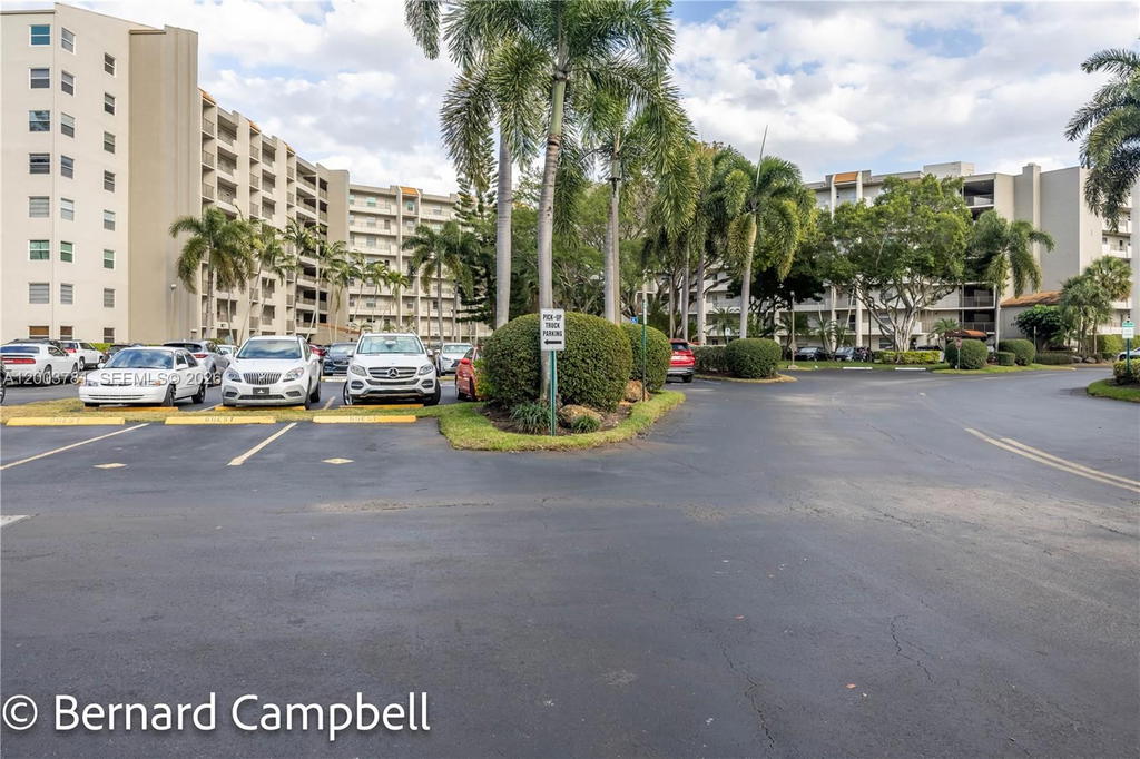 Real estate property located at 3940 Inverrary Blvd #403-A, Broward, 18th Hole, Lauderhill, FL