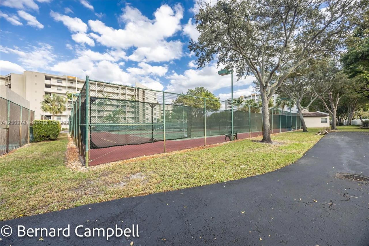 Real estate property located at 3940 Inverrary Blvd #403-A, Broward, 18th Hole, Lauderhill, FL