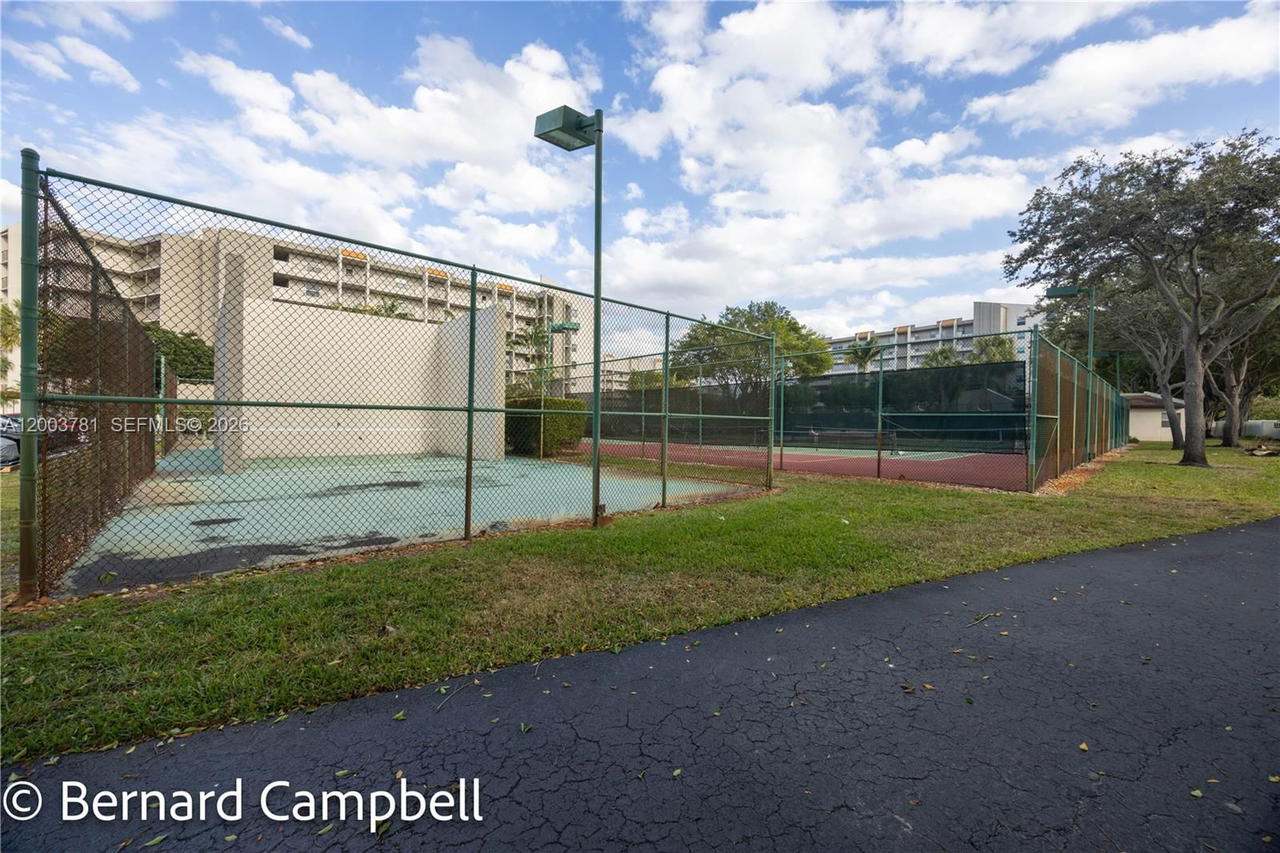 Real estate property located at 3940 Inverrary Blvd #403-A, Broward, 18th Hole, Lauderhill, FL