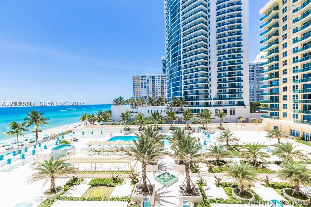 Real estate property located at 2501 Ocean Dr #833, Broward, Wave Condo, Hollywood, FL