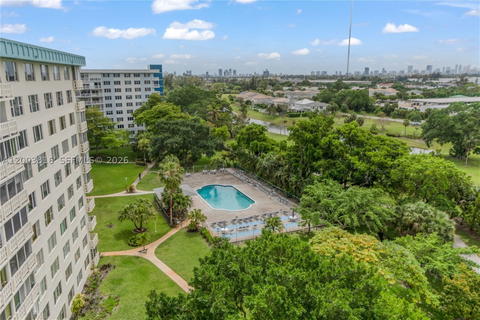 Real estate property located at 4330 Hillcrest Dr #1017, Broward, Hillcrest East No 23 Cond, Hollywood, FL
