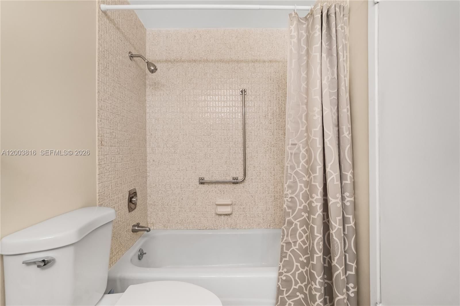 Real estate property located at 4330 Hillcrest Dr #1017, Broward, Hillcrest East No 23 Cond, Hollywood, FL