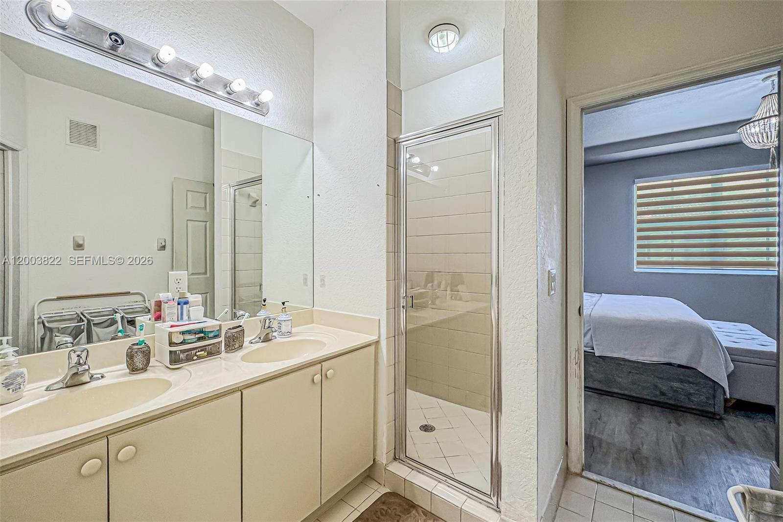 Real estate property located at 16426 48th Ter, Miami-dade, Park Lakes Sec 3, Miami, FL