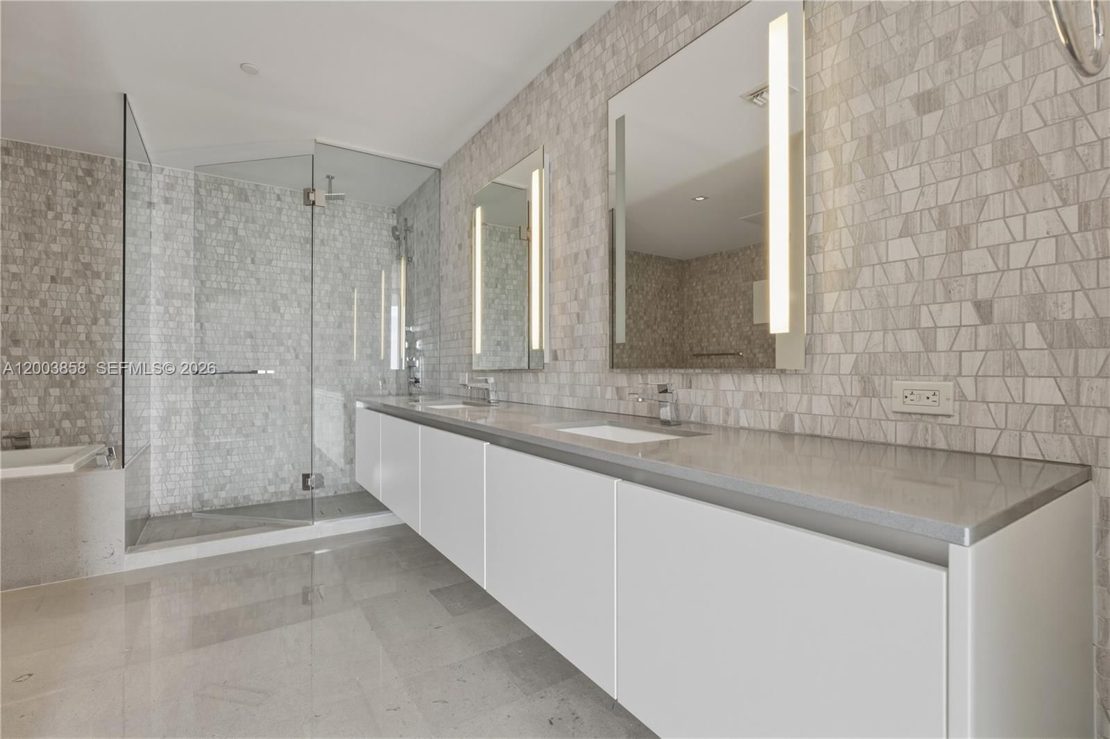 Real estate property located at 88 7th St #3710, Miami-dade, Rise Condo, Miami, FL