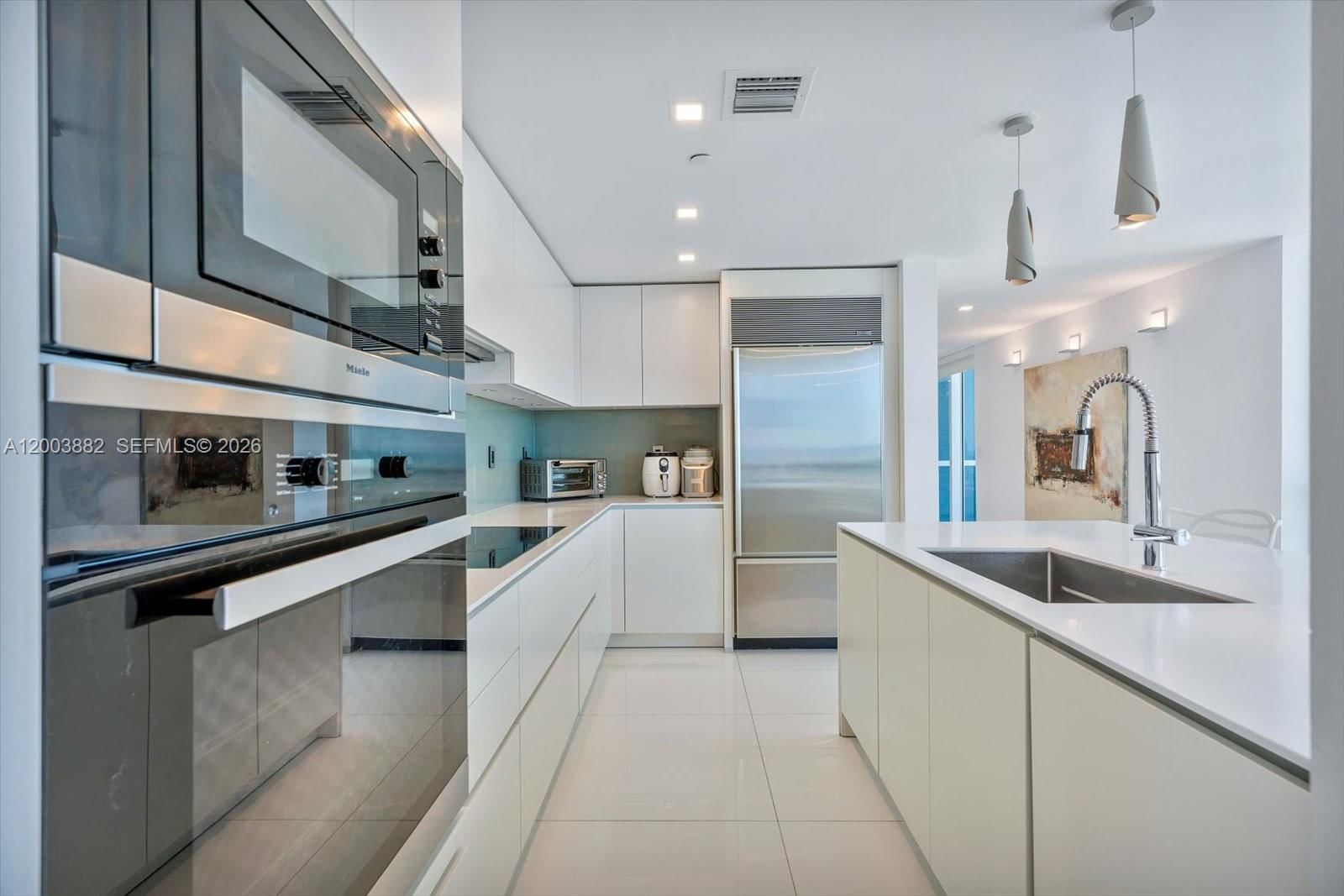 Real estate property located at 520 West Ave #2101, Miami-dade, The Bentley Bay Condo, Miami Beach, FL