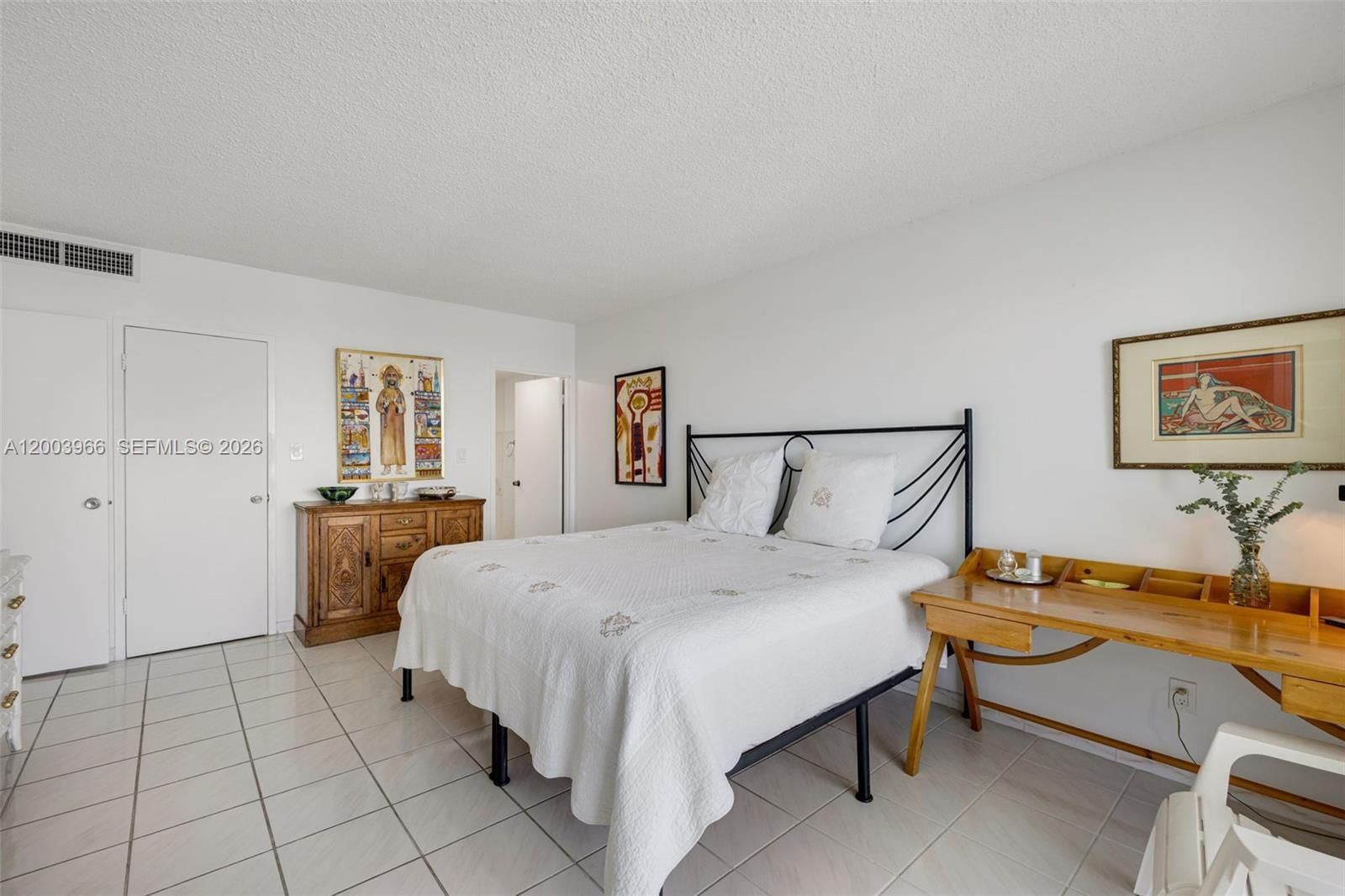 Real estate property located at 5401 Collins Ave #611, Miami-dade, The Carriage House Condo, Miami Beach, FL