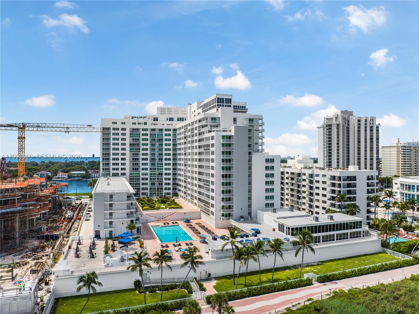 Real estate property located at 5401 Collins Ave #611, Miami-dade, The Carriage House Condo, Miami Beach, FL