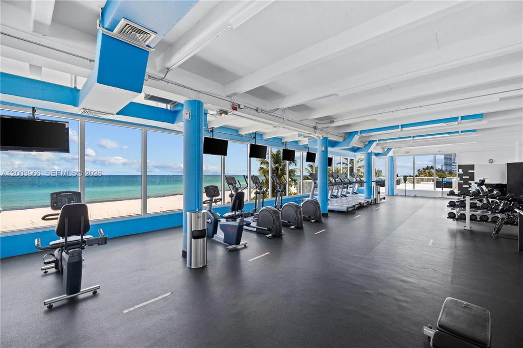 Real estate property located at 5401 Collins Ave #611, Miami-dade, The Carriage House Condo, Miami Beach, FL