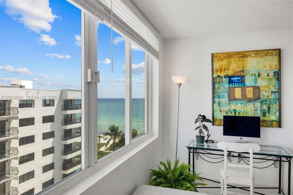 Real estate property located at 5401 Collins Ave #611, Miami-dade, The Carriage House Condo, Miami Beach, FL