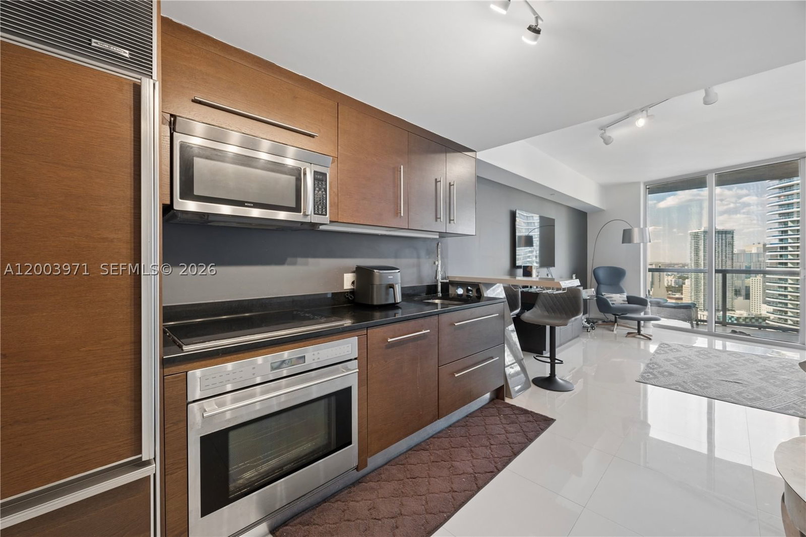 Real estate property located at 465 Brickell Ave #3804, Miami-dade, Iconbrickell Condo No 1, Miami, FL