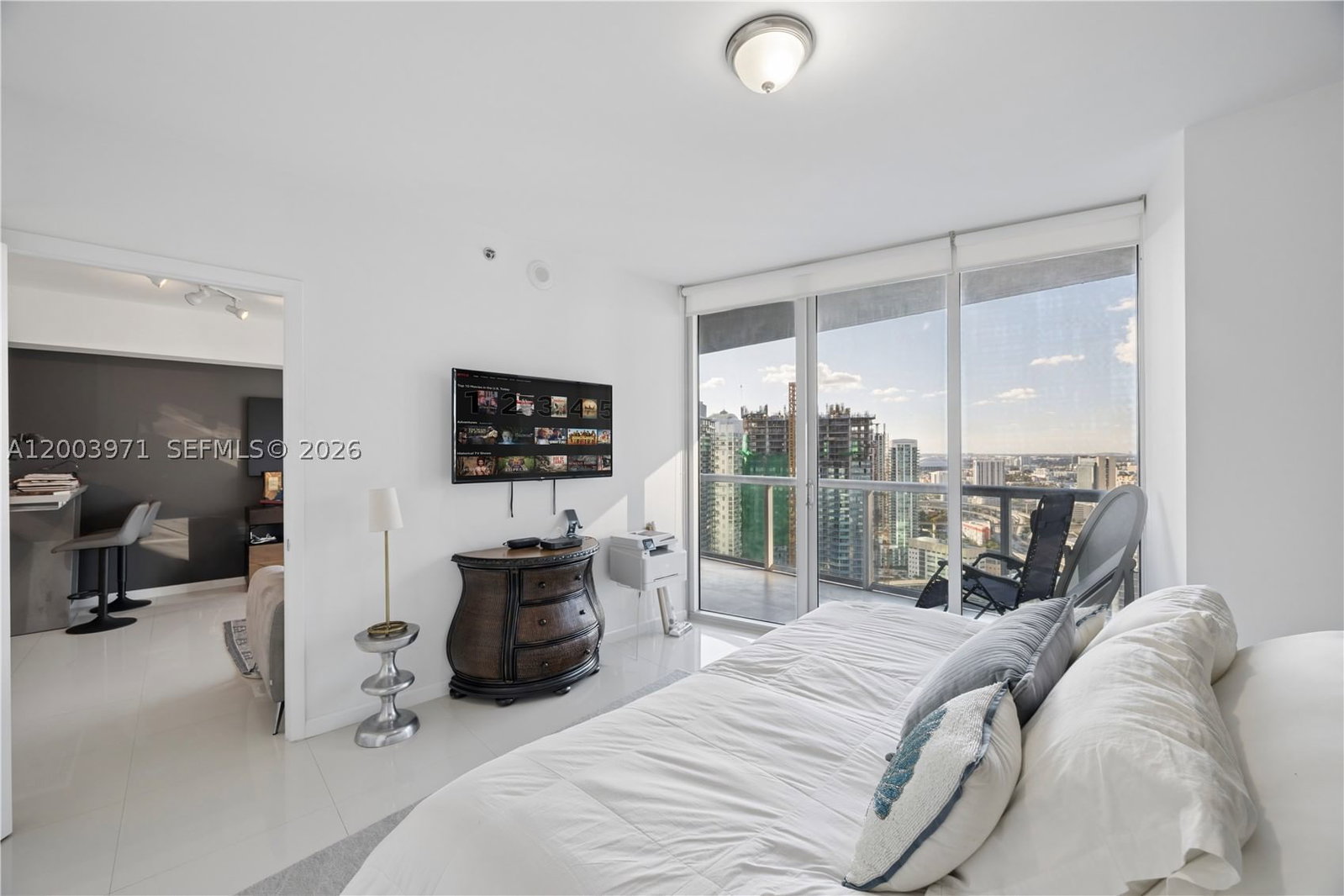 Real estate property located at 465 Brickell Ave #3804, Miami-dade, Iconbrickell Condo No 1, Miami, FL