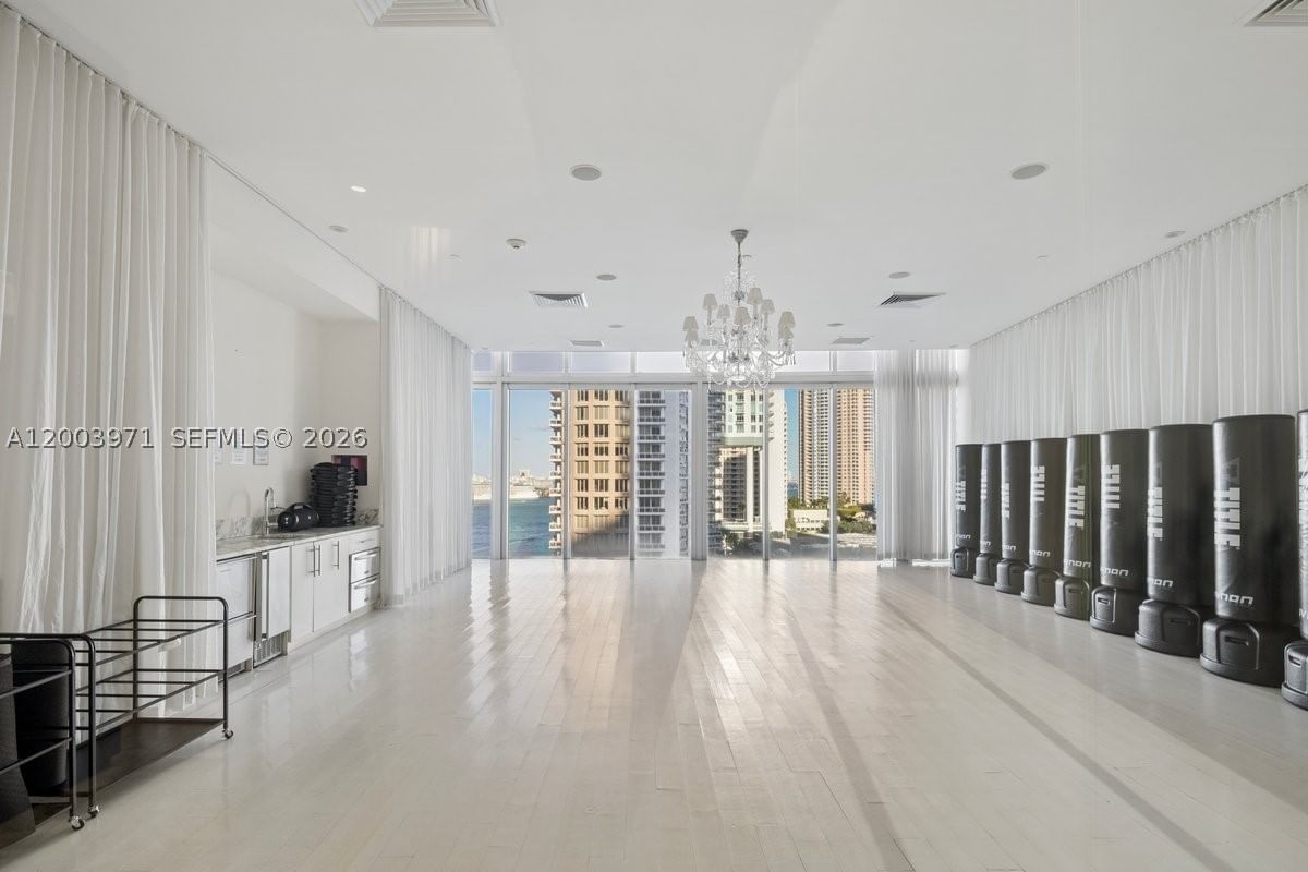 Real estate property located at 465 Brickell Ave #3804, Miami-dade, Iconbrickell Condo No 1, Miami, FL
